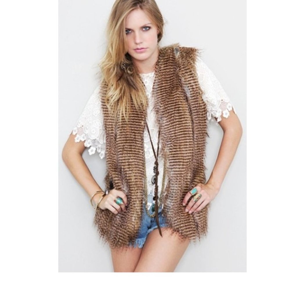 Twelfth St. Cynthia Vincent Brown Grey Multi Street Arizona Faux Fur Vest Small